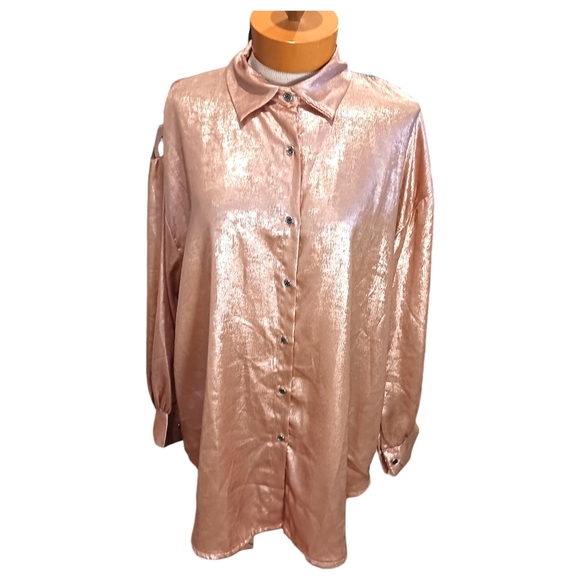 Size Medium/Large Womens In Italy Top Blouse Long Sleeve Metallic Pink Bold - Picture 2 of 6
